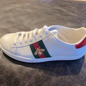Gucci sneakers with bee 35.5 (5.5)